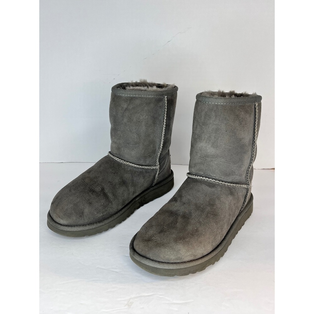UGG Australia Classic Short Gray Suede Shearling Boots Girls Youth Size 4 EU 34